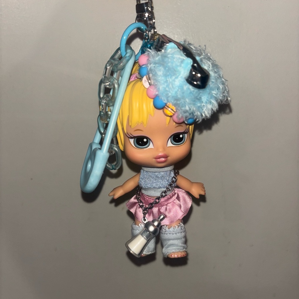 Adorable BRATZ Babyz Doll Keychain with Blue and Pink Accents (CLOHE)
